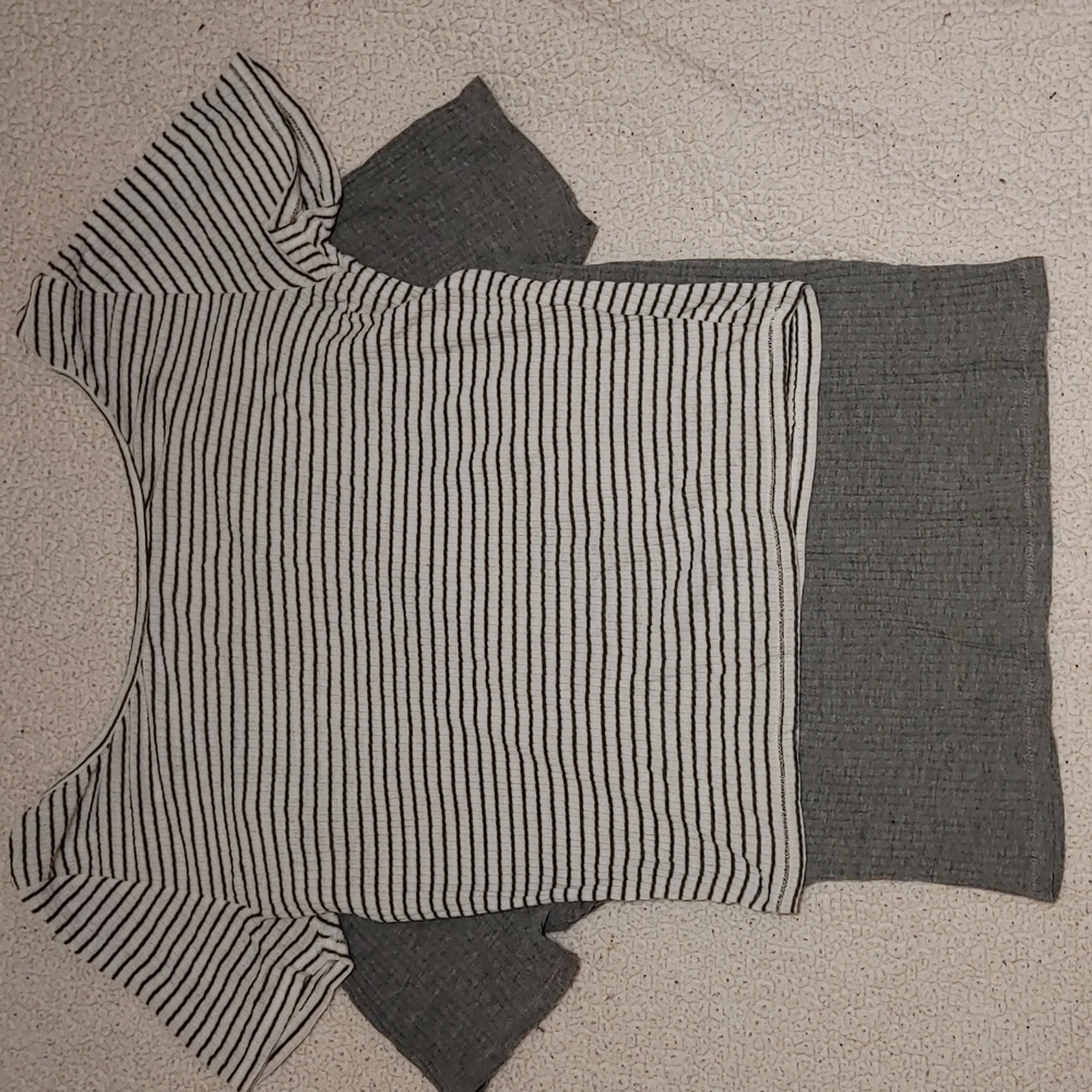 Hollister crop top with low back
